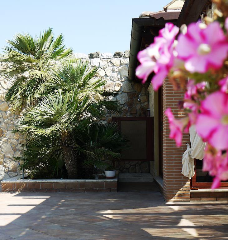 Bed and Breakfast Alba Chiara Anzio Exterior foto